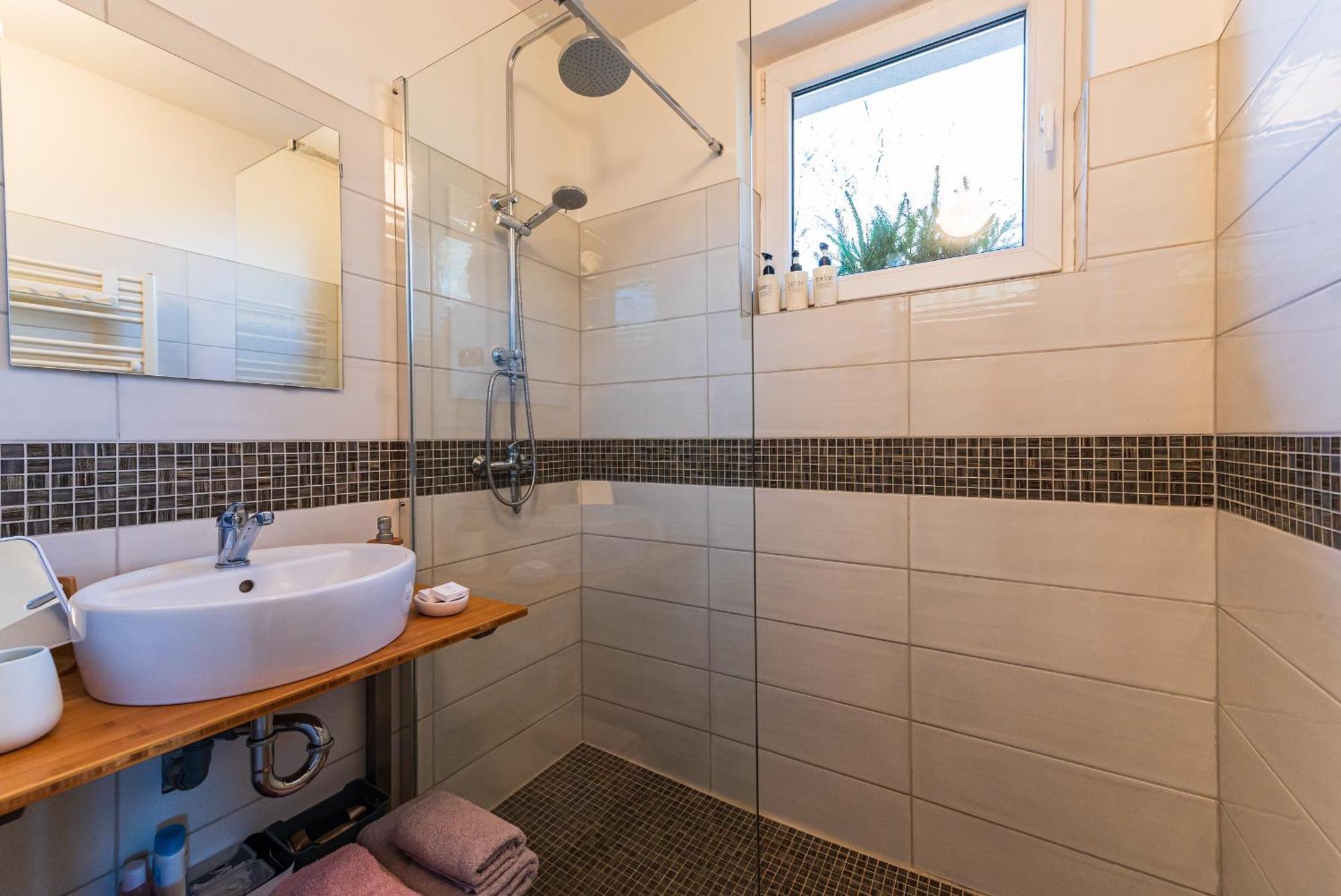 Ubytovani Na Samote - Apartman U Tesaru Komarice Dış mekan fotoğraf